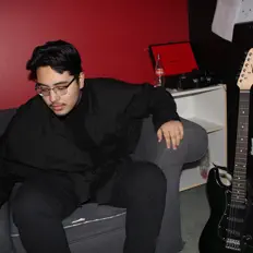 Escucha a Instinct., mira videos musicales, lee su biografía, consulta las fechas de las gira y más.
