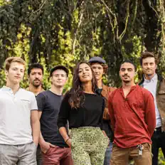 Hör dir Salt Peanuts an, schau dir Musikvideos an, lies die Biografie, finde Tourdaten und mehr!