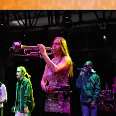 Escucha a Saskia Laroo Band, mira videos musicales, lee su biografía, consulta las fechas de las gira y más.