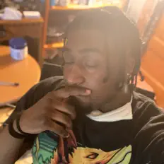 Écoutez NYA Kuma, regardez des vidéoclips, lisez la biographie, consultez les dates de tournée et plus encore !