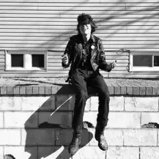 收听 Obscenity Plugs、观看音乐视频、阅读小传、查看巡演日期等 ！