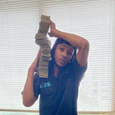 Ouça 1898 Yungn, assista a videoclipes, leia a biografia, veja as datas das turnês e mais!