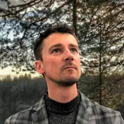 Listen to MDJ Matthias de Jaeger, watch music videos, read bio, see tour dates & more!