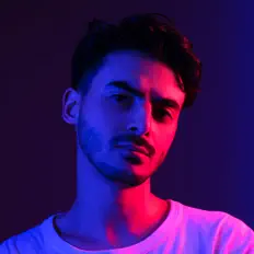 Dengarkan DiscoRazor, tonton video musik, baca bio, lihat tanggal tur & lainnya!