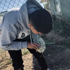 4EverKaysoを聴いたり、ミュージックビデオを鑑賞したり、経歴やツアー日程などを確認したりしましょう！