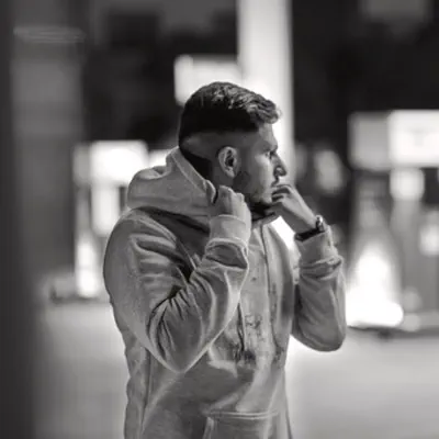 Listen to Bilo, watch music videos, read bio, see tour dates & more!