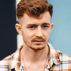 收听 Dawid Wojtoń、观看音乐视频、阅读小传、查看巡演日期等 ！