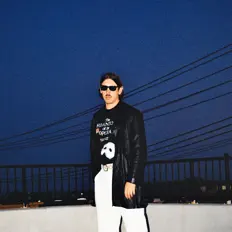 Listen to roseboy666, watch music videos, read bio, see tour dates & more!