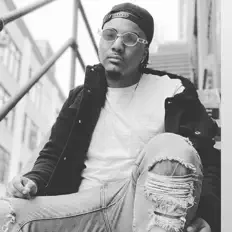 King Ahmedを聴いたり、ミュージックビデオを鑑賞したり、経歴やツアー日程などを確認したりしましょう！