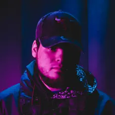 Spitta Beatsを聴いたり、ミュージックビデオを鑑賞したり、経歴やツアー日程などを確認したりしましょう！