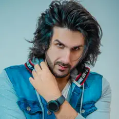 Muddassir Wadood Khanを聴いたり、ミュージックビデオを鑑賞したり、経歴やツアー日程などを確認したりしましょう！