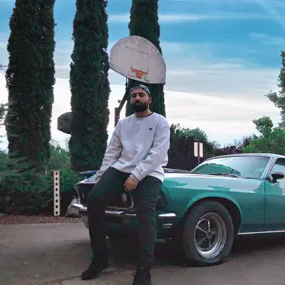 Listen to Zein Gowie, watch music videos, read bio, see tour dates & more!