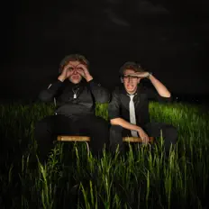 Posłuchaj wykonawcy Shoot the Moon, obejrzyj teledyski, przeczytaj biografię, zobacz daty tras koncertowych i nie tylko!