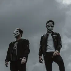 Criminal Soundsを聴いたり、ミュージックビデオを鑑賞したり、経歴やツアー日程などを確認したりしましょう！