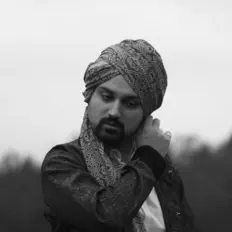 Ascolta Aron Estocolmo, guarda video musicali, leggi la biografia, vedi le date del tour & altro!