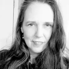 Listen to Leisa, watch music videos, read bio, see tour dates & more!