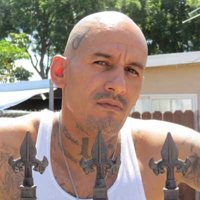 C H I L L I N - Single