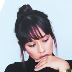 Ouve Ninna, vê vídeos de música, lê a biografia, vê as datas da digressão e muito mais!