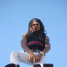 Posłuchaj wykonawcy Rashaad, obejrzyj teledyski, przeczytaj biografię, zobacz daty tras koncertowych i nie tylko!