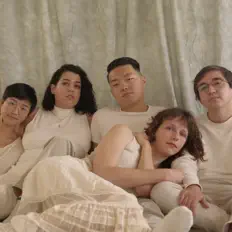 Escucha a Decoration Day, mira videos musicales, lee su biografía, consulta las fechas de las gira y más.