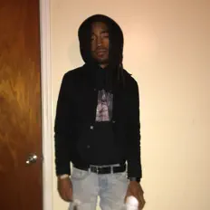 Listen to PFE Kadoe, watch music videos, read bio, see tour dates & more!