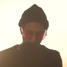 Luister naar Belle And The Dragon, bekijk muziekvideo's, lees de bio, bekijk de tourdata, en meer!