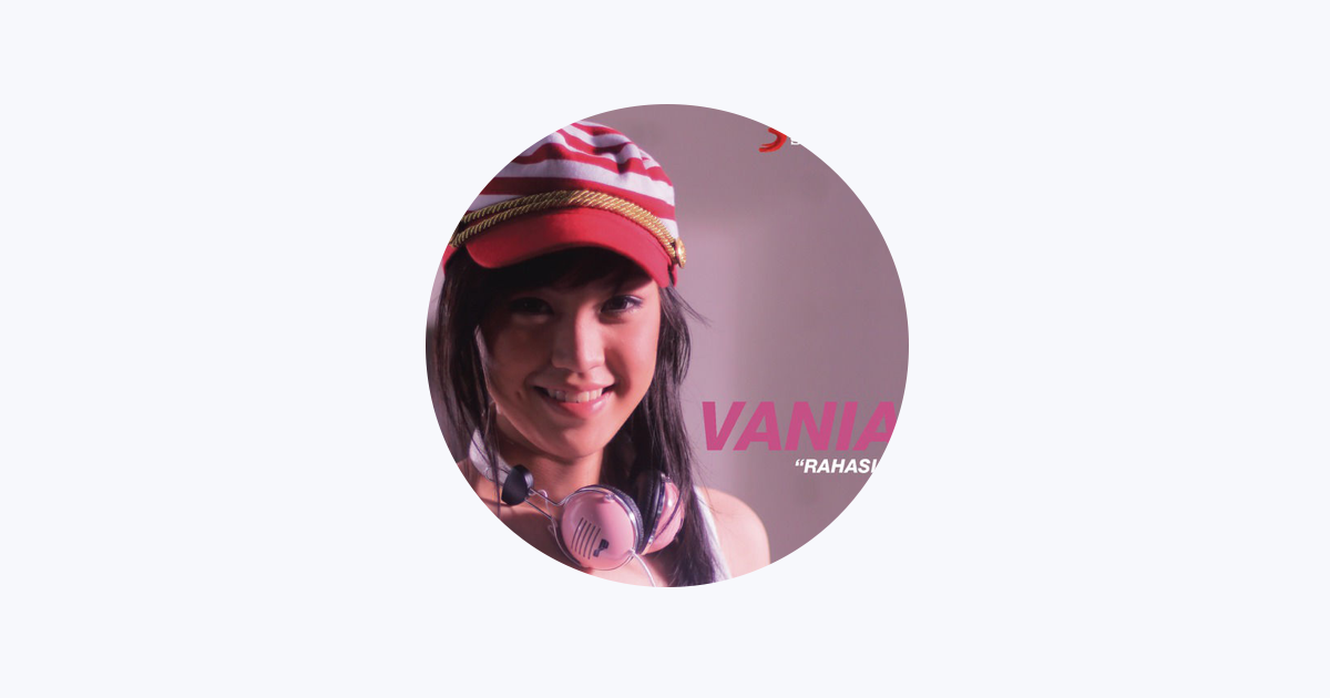 Vania Larissa