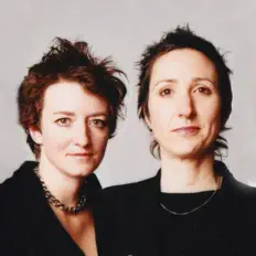 聆聽 Loopjoy、觀看音樂影片、閱讀小傳、查看巡演日期等！