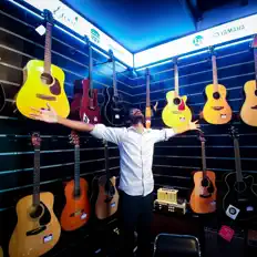 Escucha a Damith Madhusanka, mira videos musicales, lee su biografía, consulta las fechas de las gira y más.