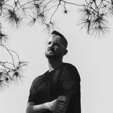 Beatnick Deeを聴いたり、ミュージックビデオを鑑賞したり、経歴やツアー日程などを確認したりしましょう！