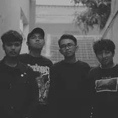 Escucha a Looseends, mira vídeos musicales, lee la biografía, consulta fechas de giras y mucho más.