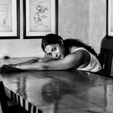 Poslechněte si interpreta Tanya Nambiar, sledujte hudební videa, přečtěte si životopis, podívejte se na data turné a další informace.