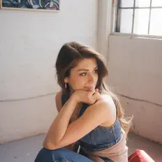 Escucha a Brianna Clarke, mira videos musicales, lee su biografía, consulta las fechas de las gira y más.