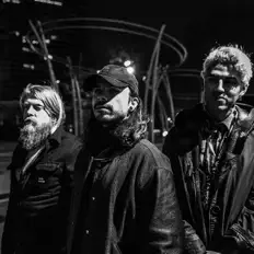 Ouve Sera Safe, vê vídeos de música, lê a biografia, vê as datas da digressão e muito mais!