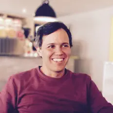 Poslechněte si interpreta Elsmore Carey, sledujte hudební videa, přečtěte si životopis, podívejte se na data turné a další informace.