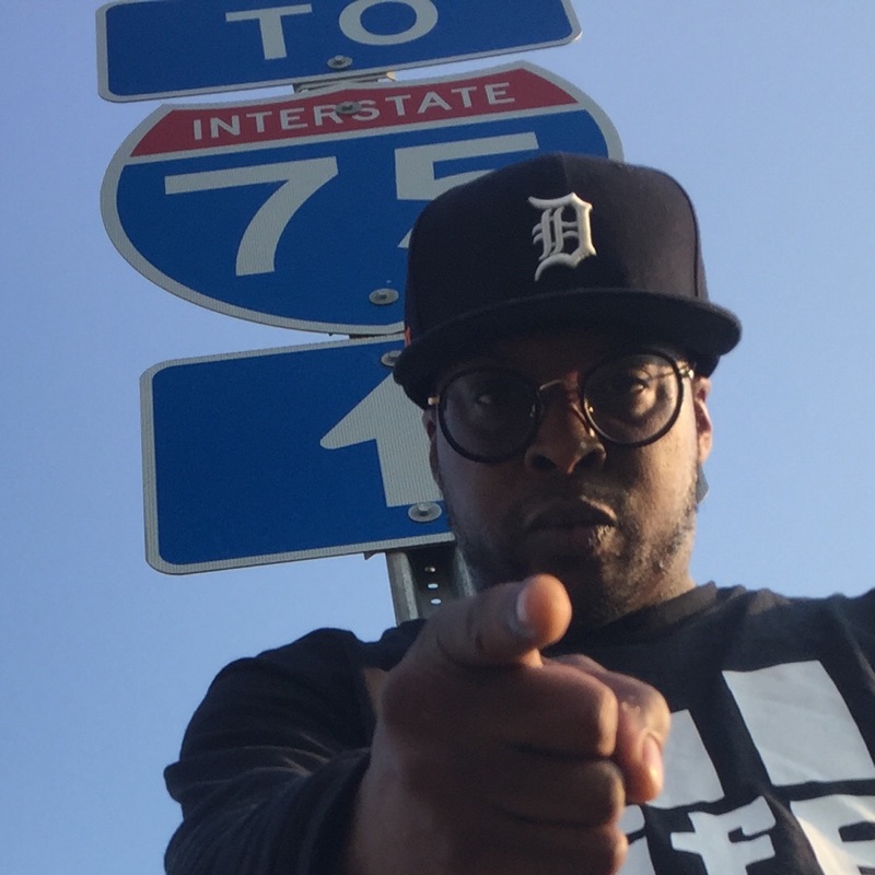 E.Lee - Dying Inside (DI)