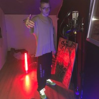 Джинсы висят очень низко - Single - KOUT