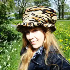 Ouve Funky Taurus, vê vídeos de música, lê a biografia, vê as datas da digressão e muito mais!