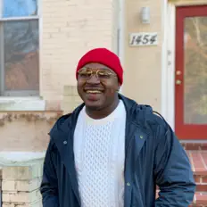 DHolmz dinle, müzik videolarını izle, biyografisini oku, tur tarihlerini ve daha fazlasını gör!