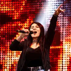 Malikaを聴いたり、ミュージックビデオを鑑賞したり、経歴やツアー日程などを確認したりしましょう！