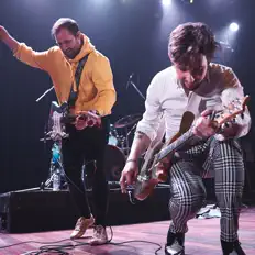 Luister naar Rocket Bomb, bekijk muziekvideo's, lees de bio, bekijk de tourdata, en meer!