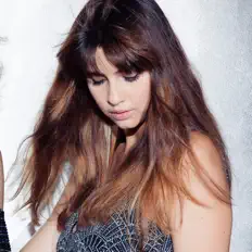 Poslechněte si interpreta Margret, sledujte hudební videa, přečtěte si životopis, podívejte se na data turné a další informace.