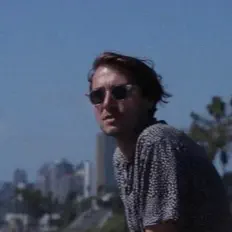 Mike Edgeを聴いたり、ミュージックビデオを鑑賞したり、経歴やツアー日程などを確認したりしましょう！