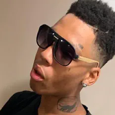 收听 rondodasavage、观看音乐视频、阅读小传、查看巡演日期等 ！