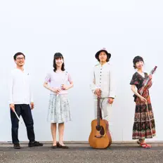 Escucha a tipsipuca+, mira videos musicales, lee su biografía, consulta las fechas de las gira y más.
