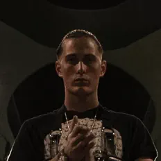 Ascolta ARMAN, guarda video musicali, leggi la biografia, vedi le date del tour & altro!