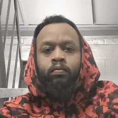 聆聽 Ghost 212、觀看音樂影片、閱讀小傳、查看巡演日期等！