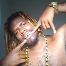 Dengarkan Goldie Baby, tonton video musik, baca bio, lihat tanggal tur & lainnya!