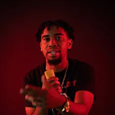 Posłuchaj wykonawcy Roz, obejrzyj teledyski, przeczytaj biografię, zobacz daty tras koncertowych i nie tylko!