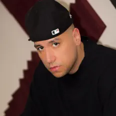 收听 DJ Hostile、观看音乐视频、阅读小传、查看巡演日期等 ！